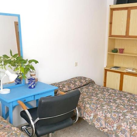 Casa Soleada En Calle Tranquila เซบีญา ภายนอก รูปภาพ