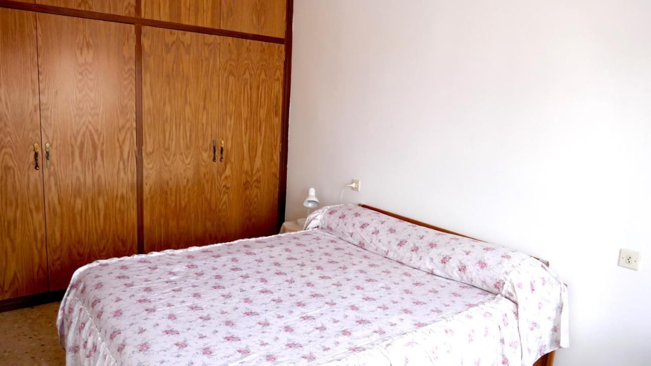 Casa Soleada En Calle Tranquila เซบีญา ภายนอก รูปภาพ